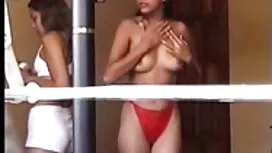 キス足、猫をなめるとメンバーを引っ張る  ...