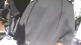 私見ました私のお母さん指とクソで彼女の口 ...