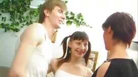 夫はポルノを見ながら妻を作ります私 セッ ...