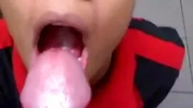 この女の子は最終的に一次健康検査を受けま ...