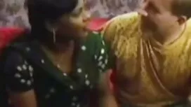 Busty老婆はコックに座っていました  ...