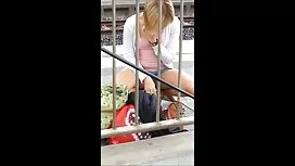 脂肪の成熟したラップ自身でaバケツでa寮 ...